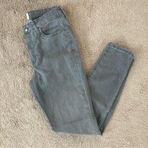 Universal Thread grey skinny jeans size 4